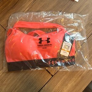 Under Armour Pink Sports Bra Size S